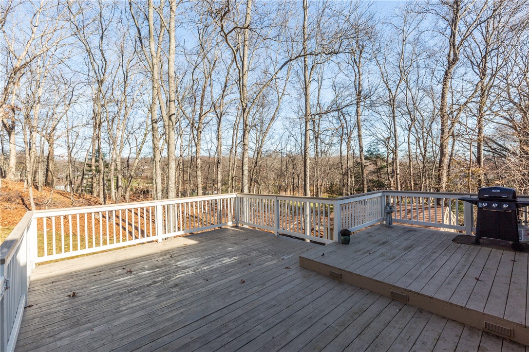 25 Ivy Hollow Court