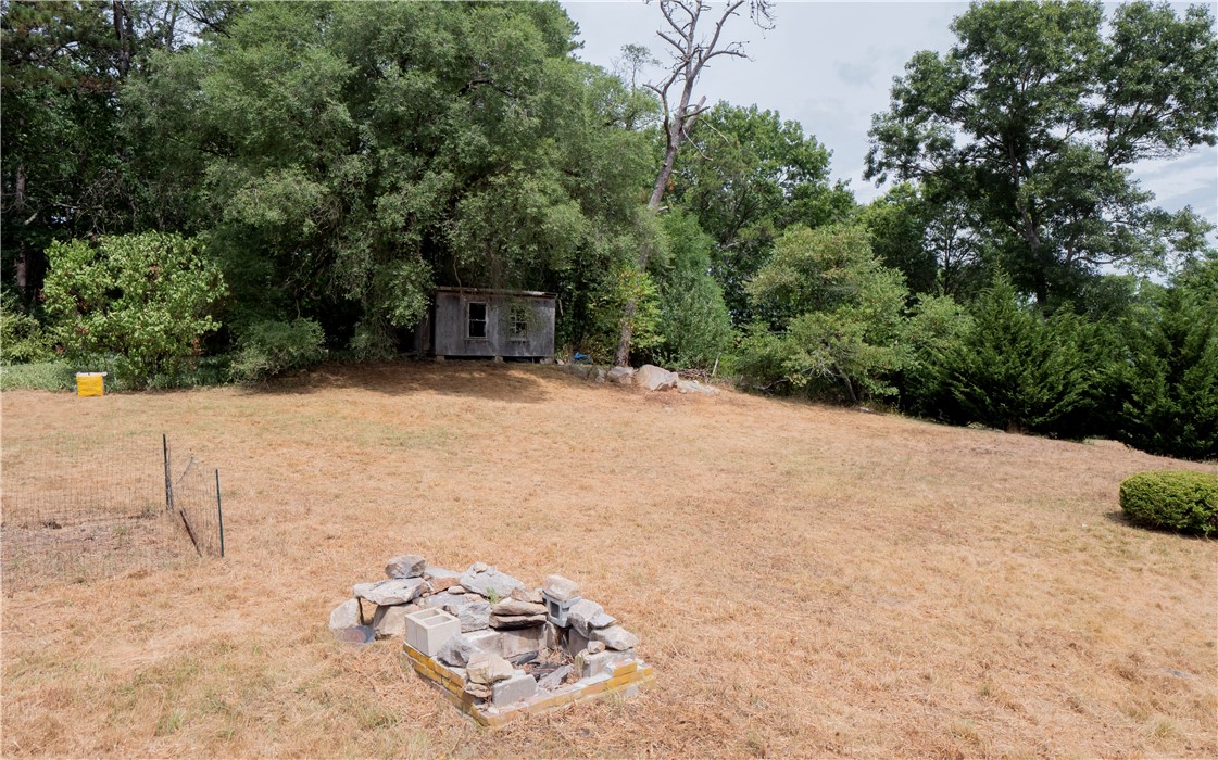 38 Railroad Avenue