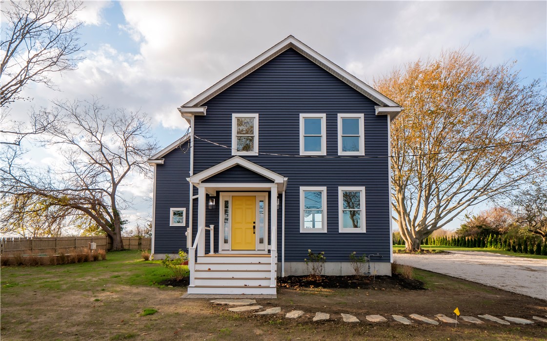 1096 East Main Road