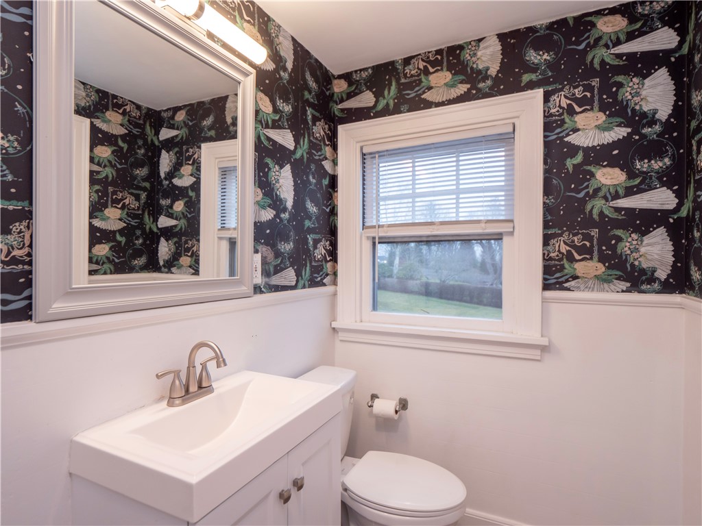 118 Ruggles Avenue 300