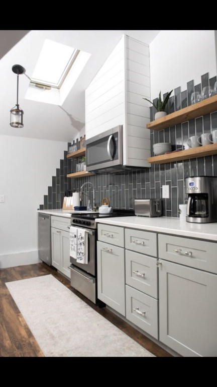 38 Hilltop Avenue cottage