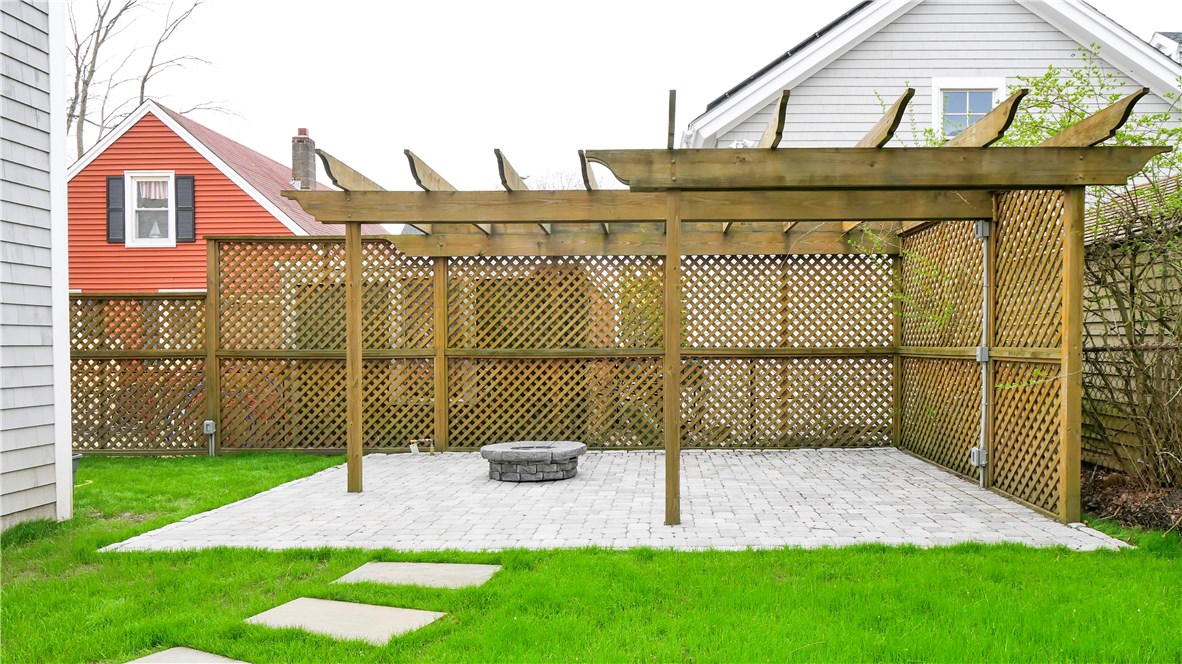 32 Bacheller Street