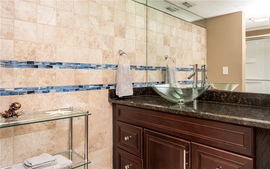 125 Van Zandt Avenue 205