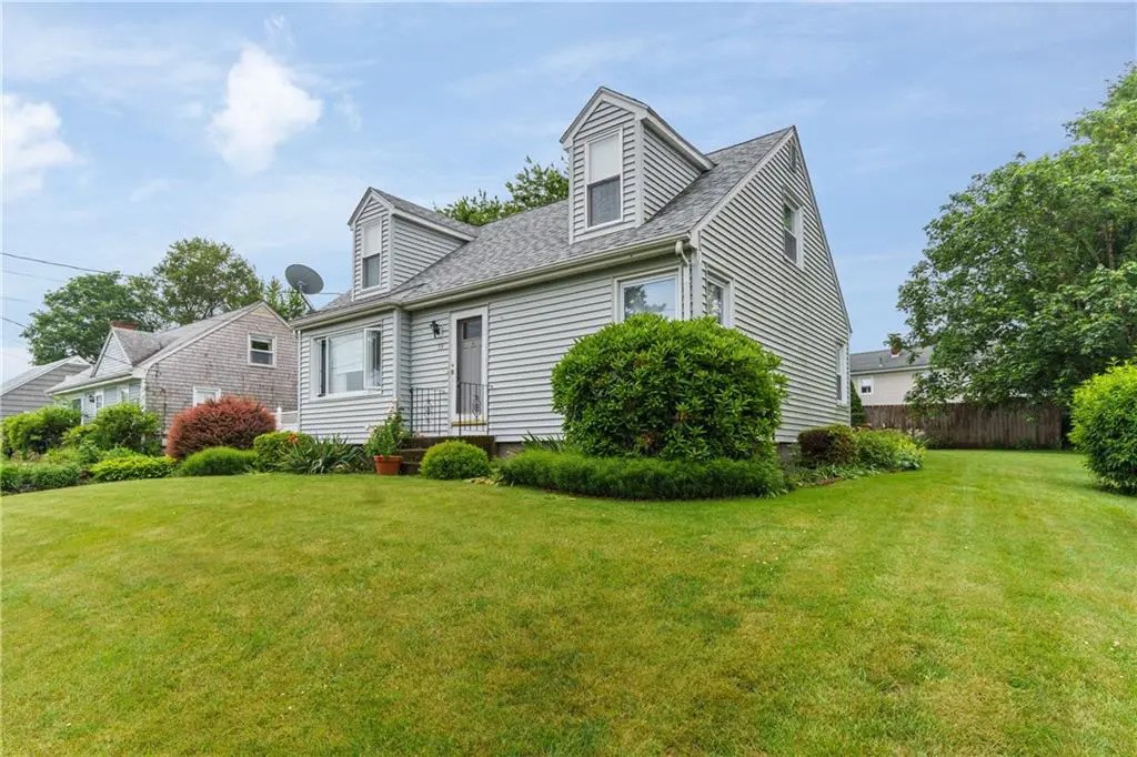 55 Douglas Avenue