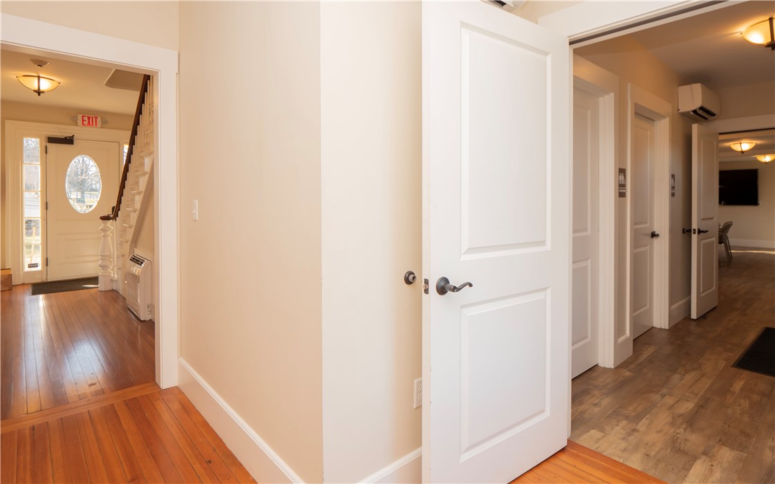 121 Linden Lane 6