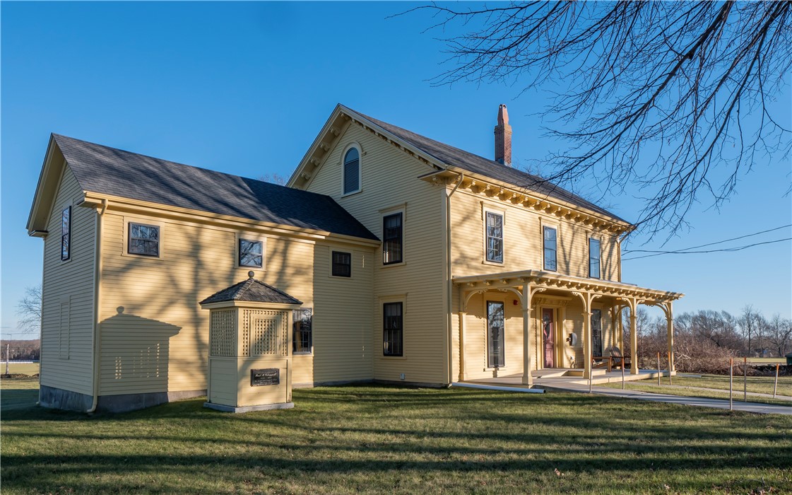 121 Linden Lane 6