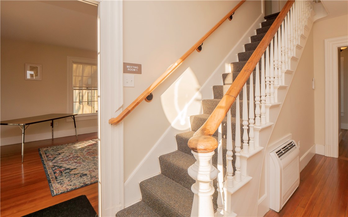 121 Linden Lane 6