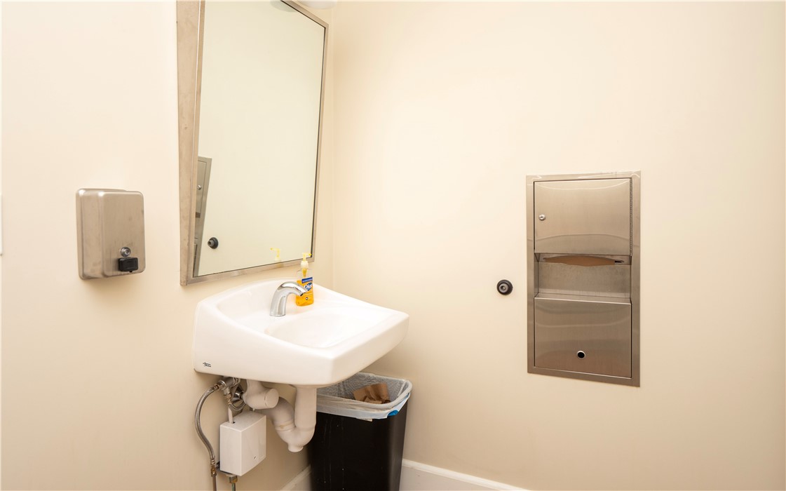 121 Linden Lane 6