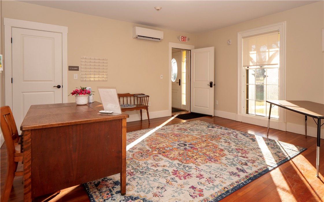 121 Linden Lane 6