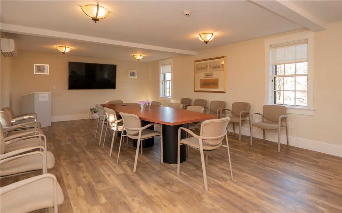 121 Linden Lane 6