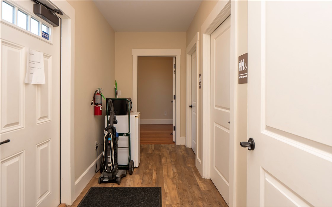 121 Linden Lane 6