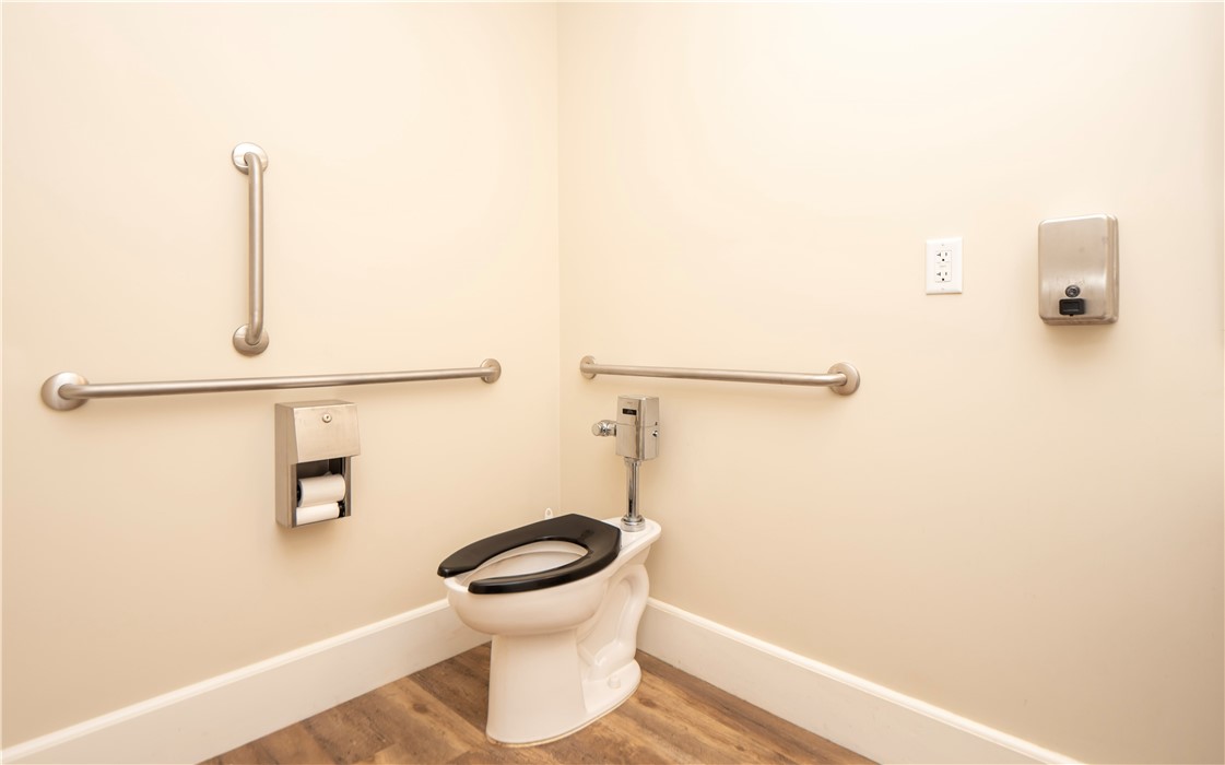 121 Linden Lane 6