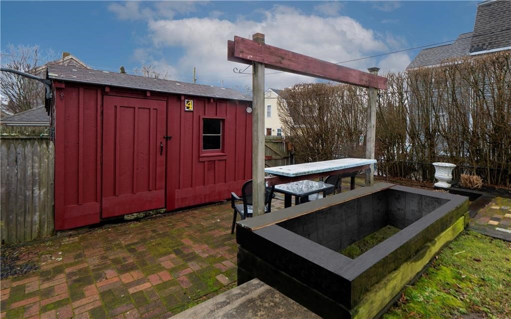 10 Braman Street 1