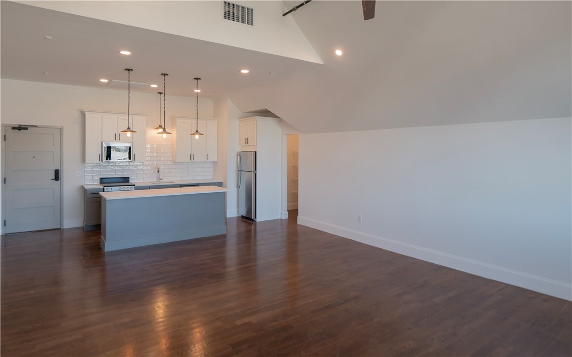 15 Cranston Avenue 16
