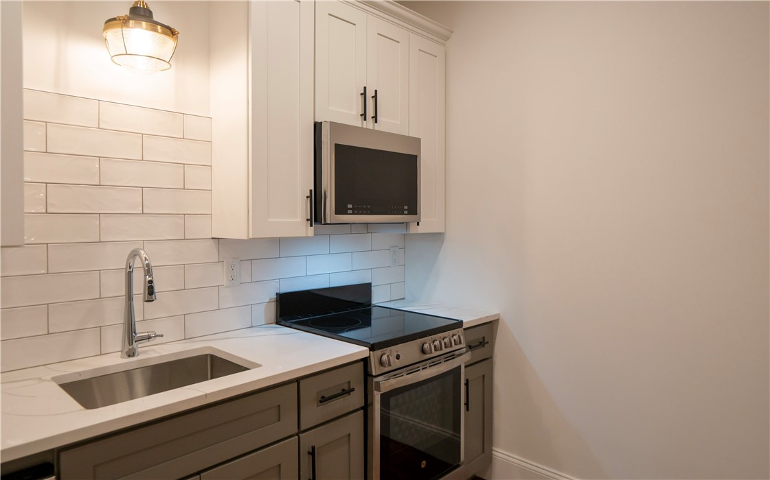 15 Cranston Avenue 34