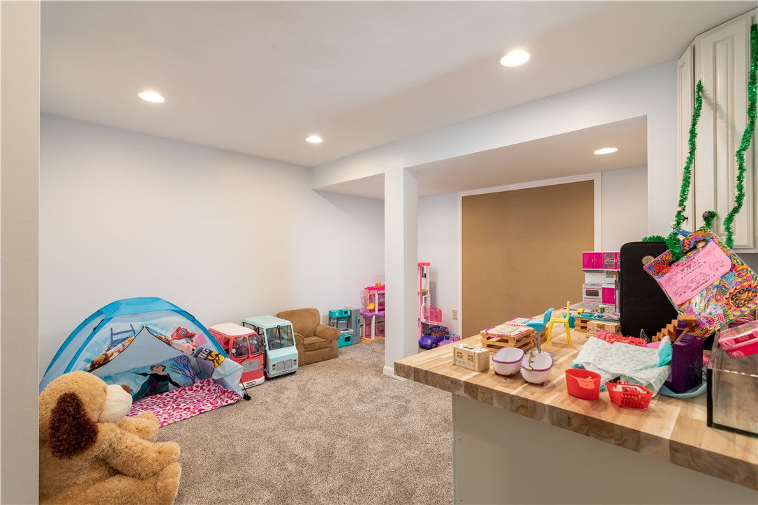 45 Windstone Drive