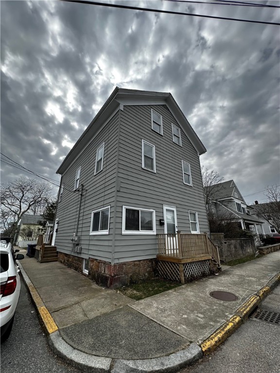 24 POND Avenue 2