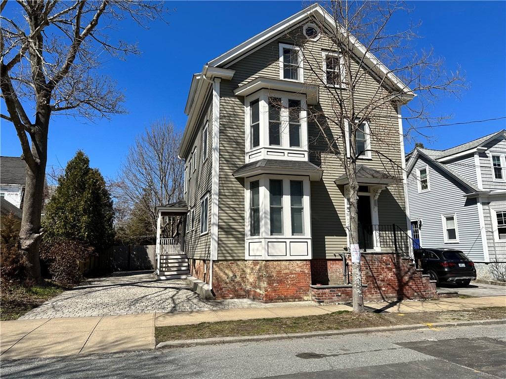 53 Burton Street 1