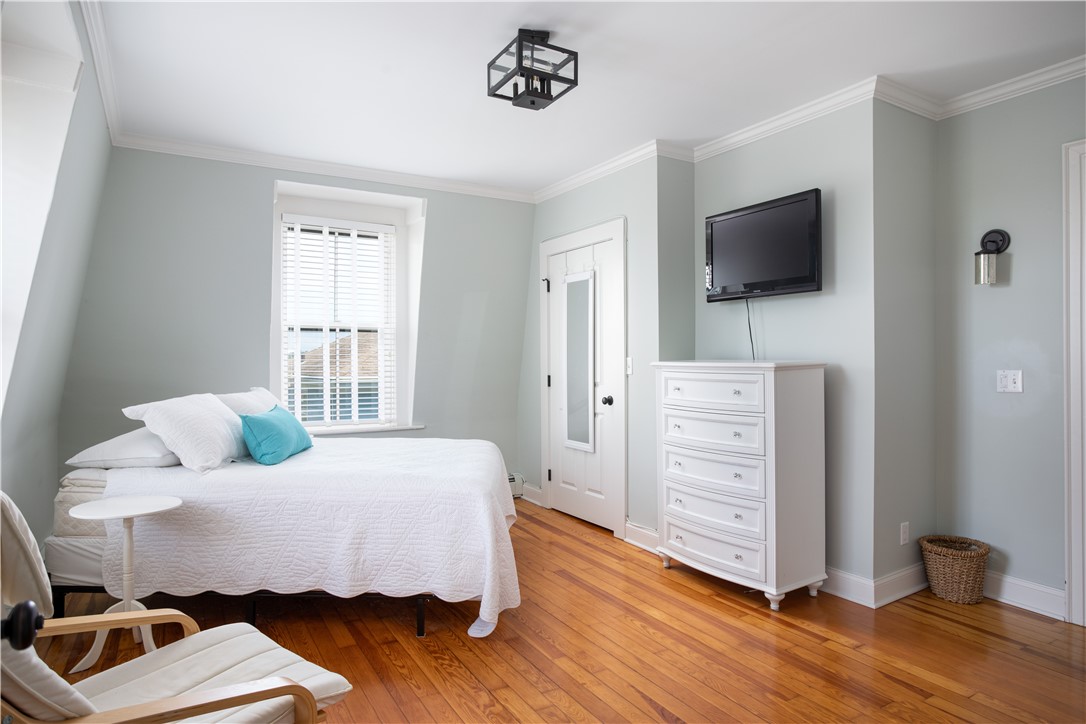 29 Champlin Avenue 2L