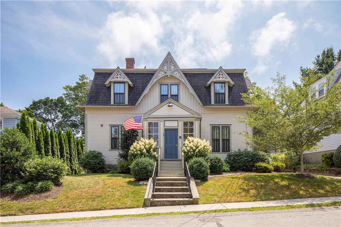 29 Champlin Avenue 2L