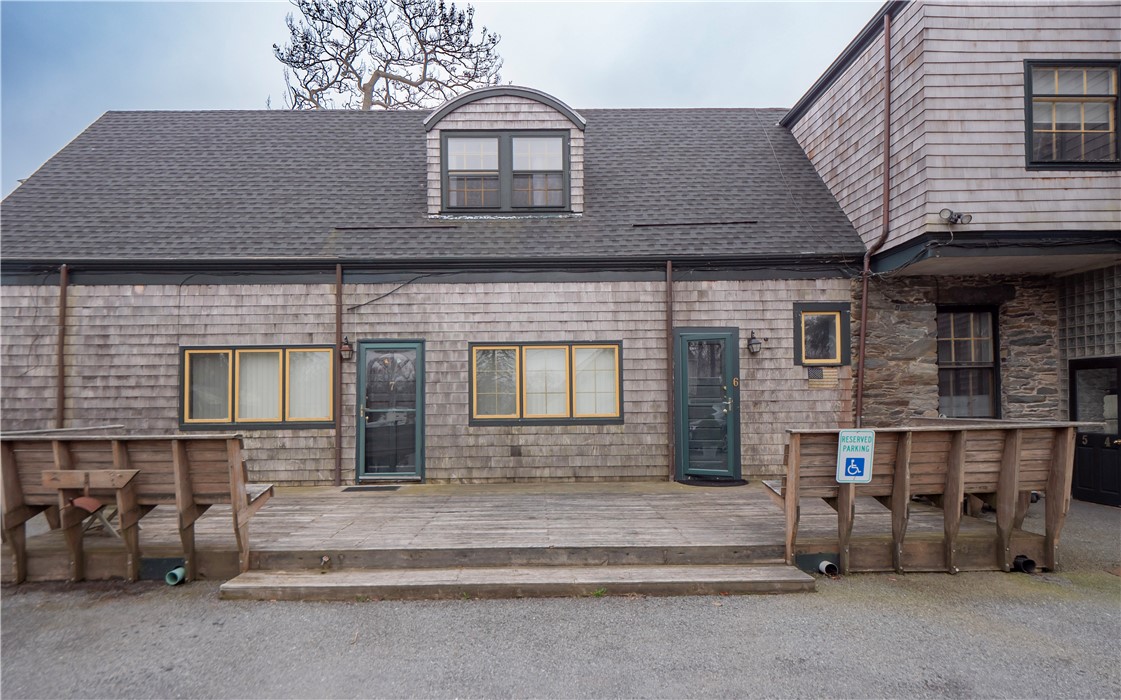 438 Wolcott Avenue 2