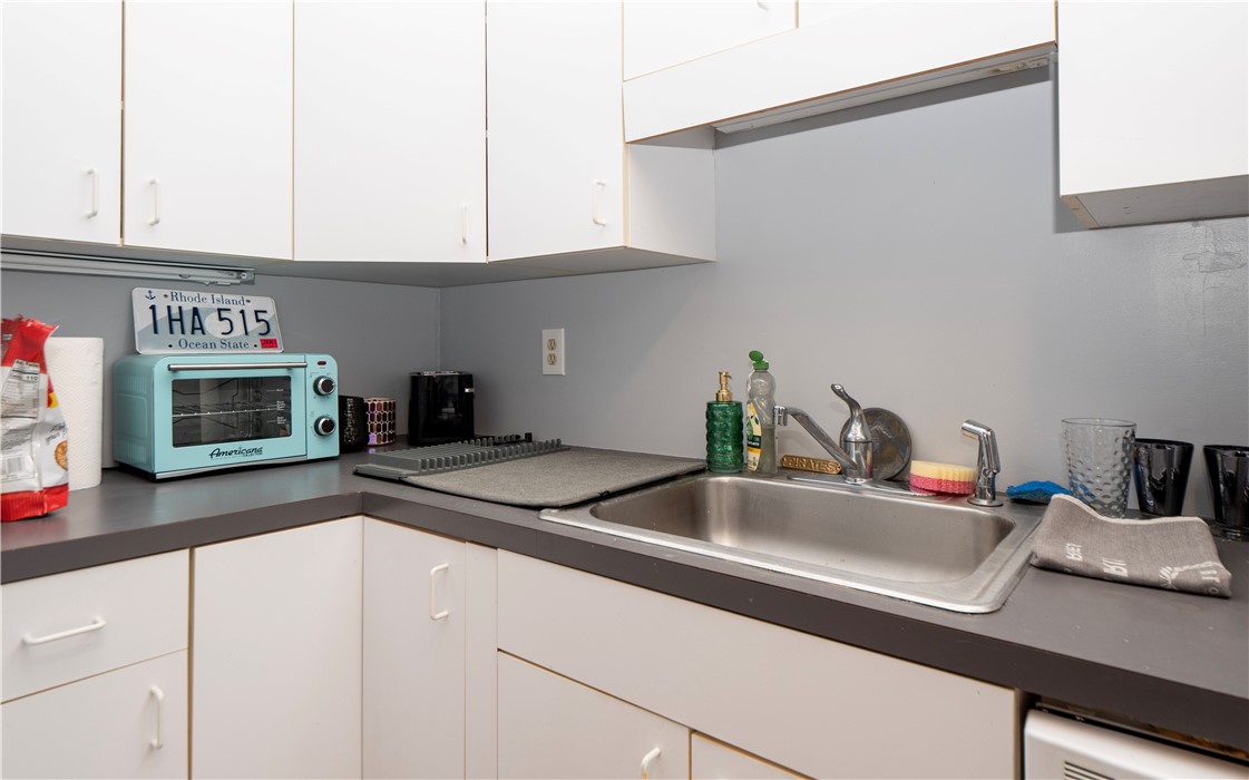 438 Wolcott Avenue 2