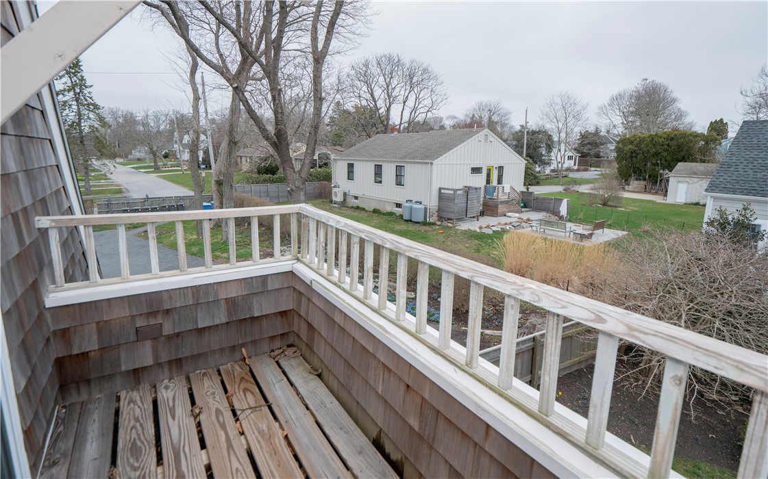 438 Wolcott Avenue 6