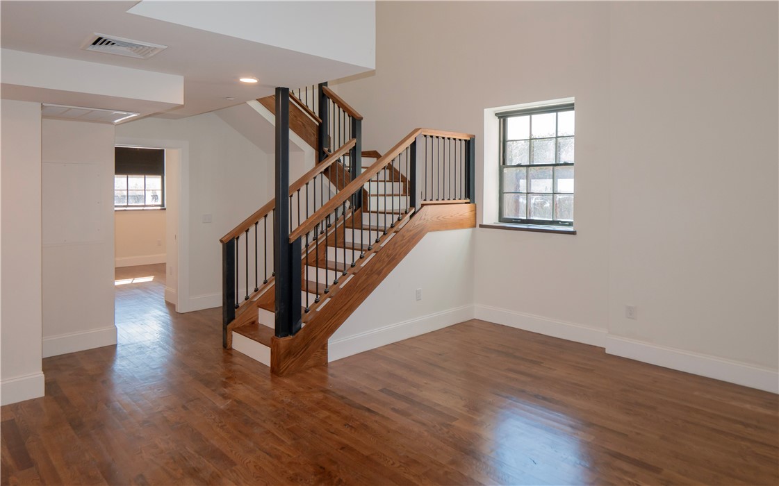 15 Cranston Avenue 17