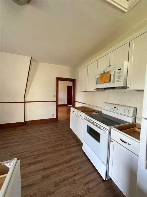 2951 East Main Road 5