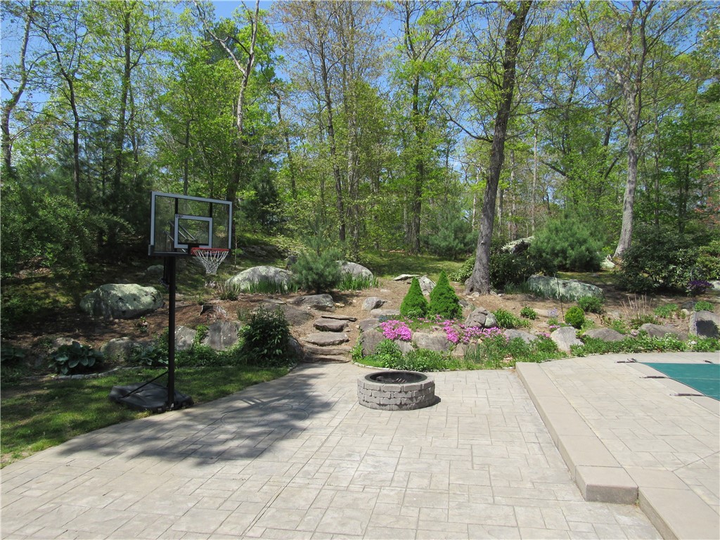 59 Briarwood Hill Road