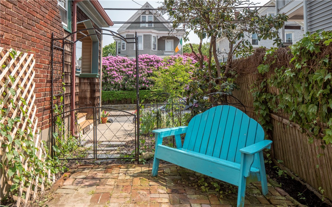 8 Bliss Road