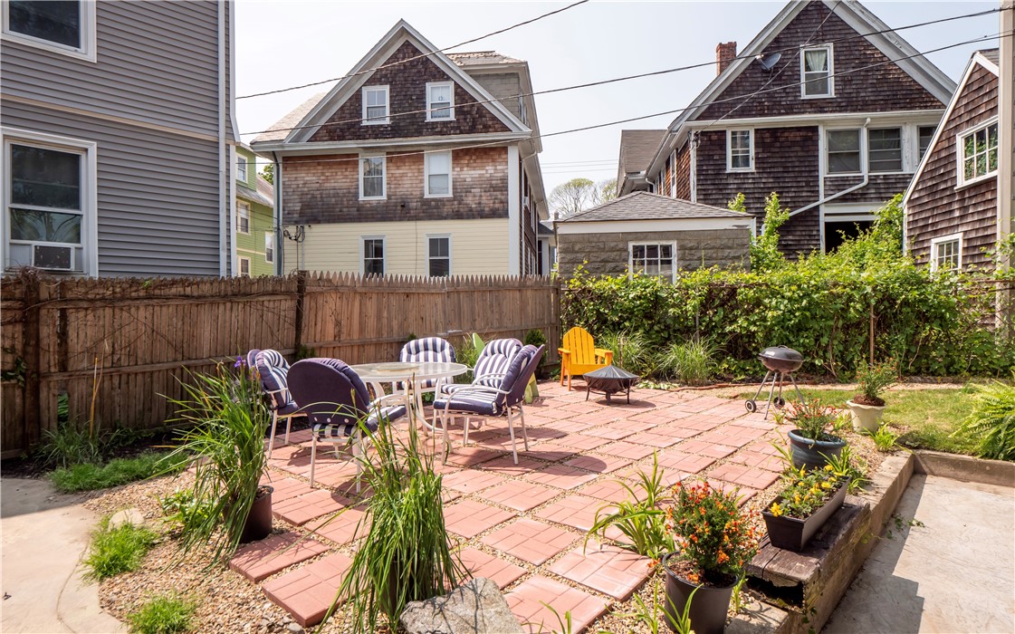 8 Bliss Road