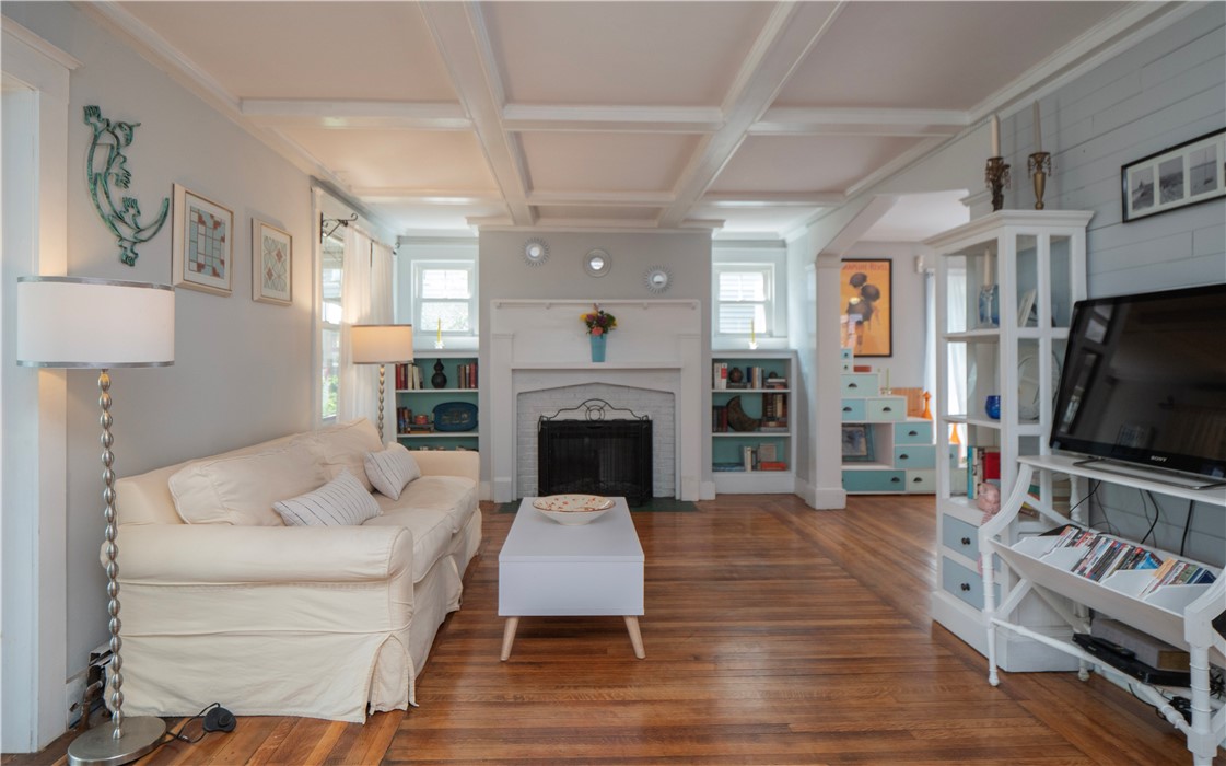 8 Bliss Road