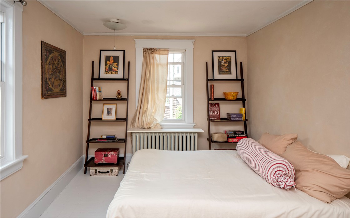 8 Bliss Road