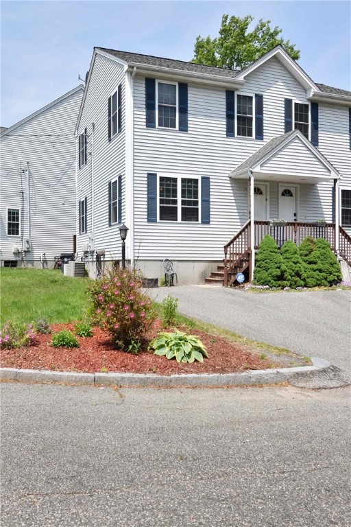 13 Lisi Lane 13