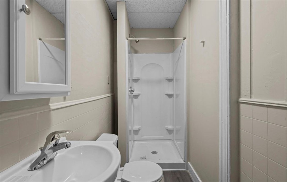 6 Bay View Avenue 2