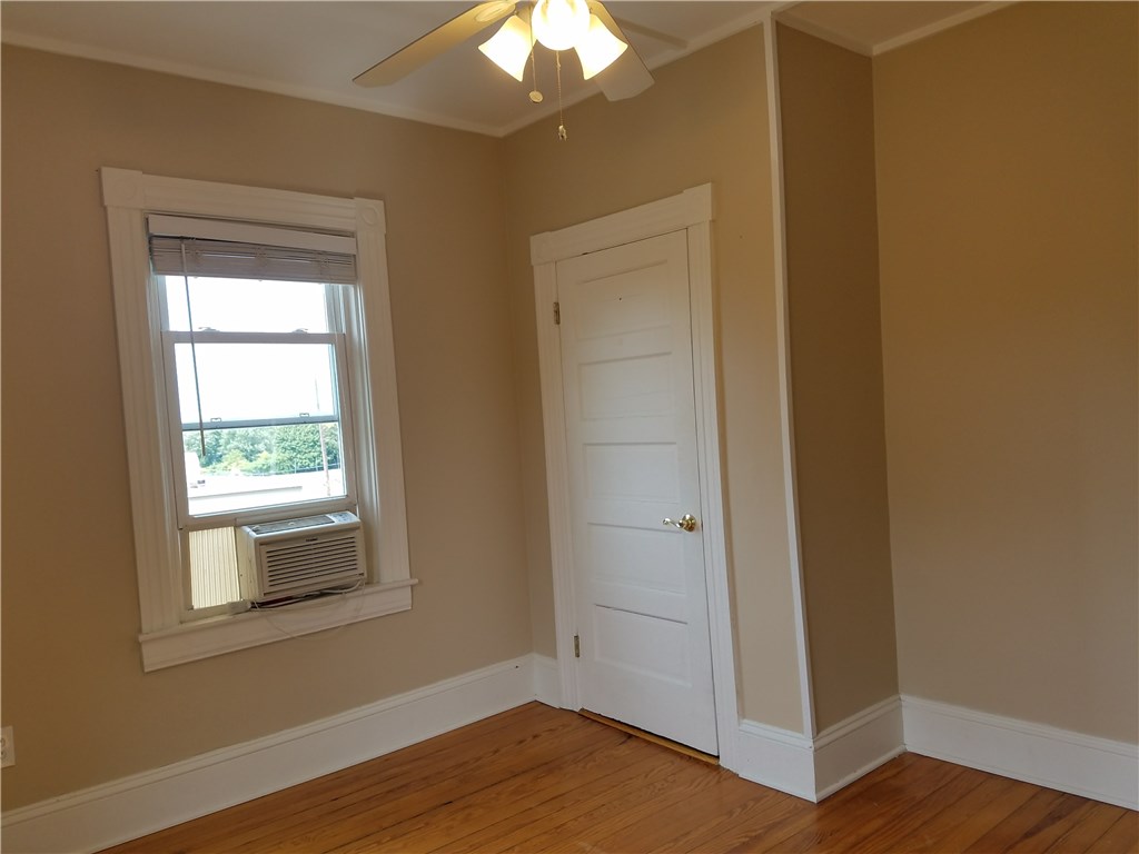 3 Bay View Avenue 3/2W