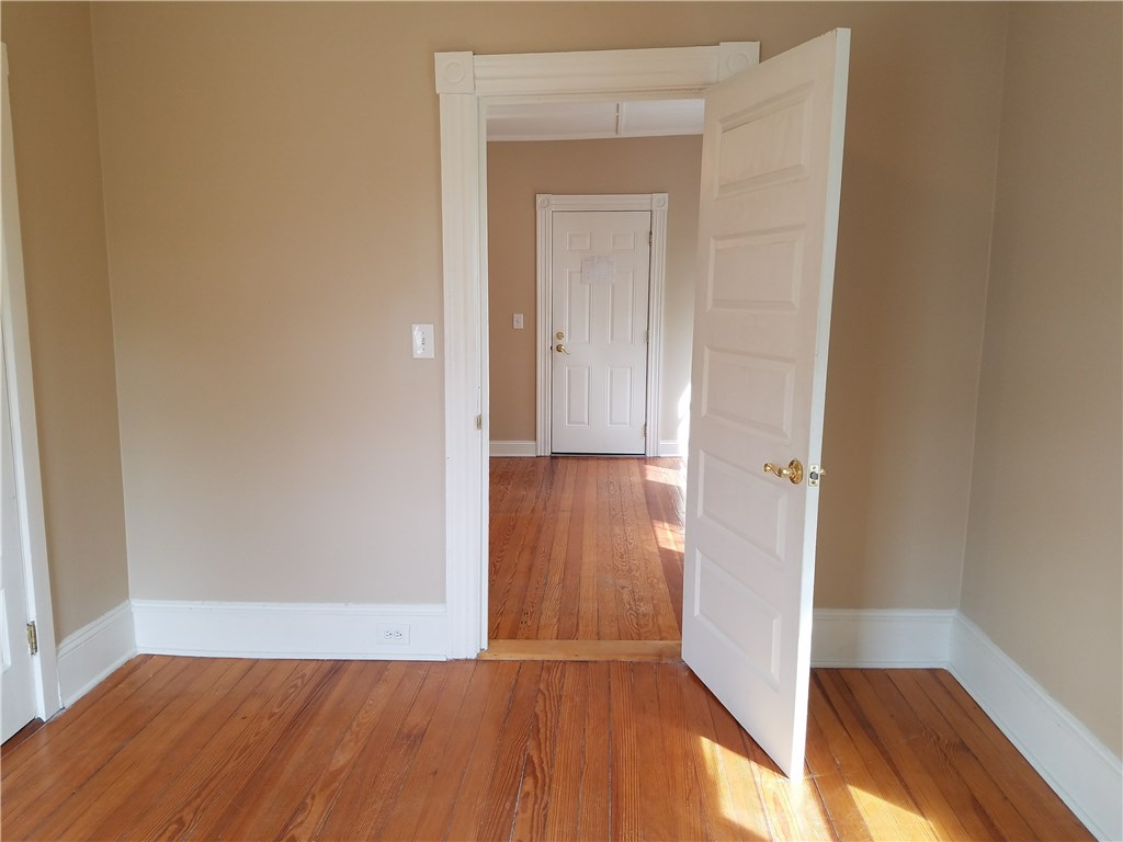 3 Bay View Avenue 3/2W