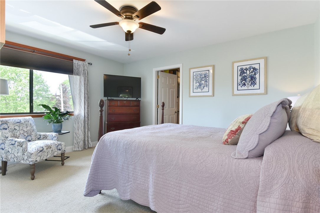 125 Van Zandt Avenue 310
