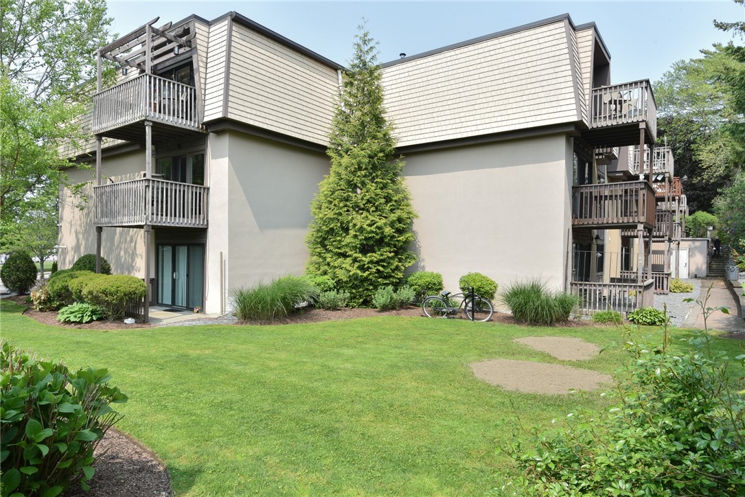 125 Van Zandt Avenue 310
