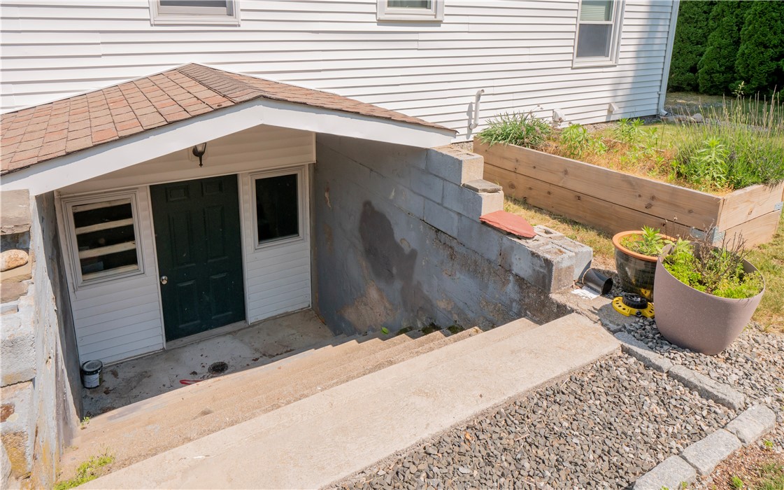 15 Valley Road