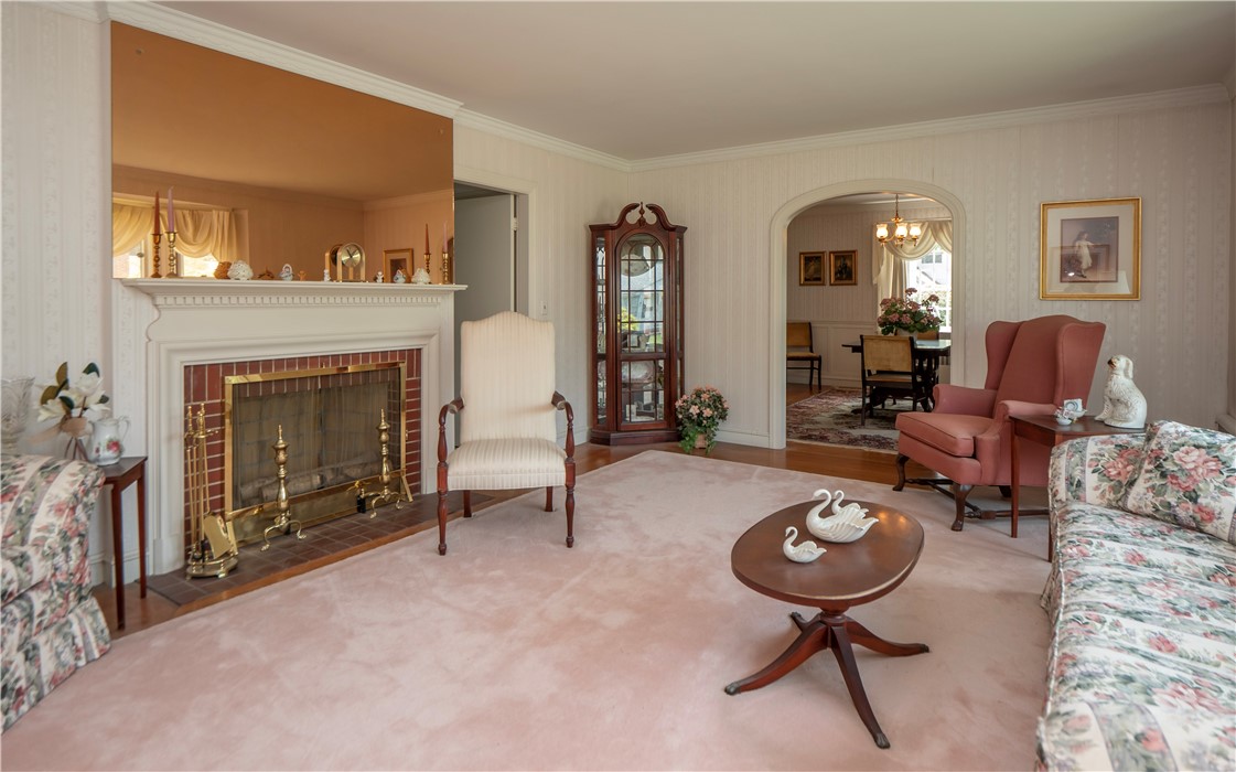 22 Robert Circle