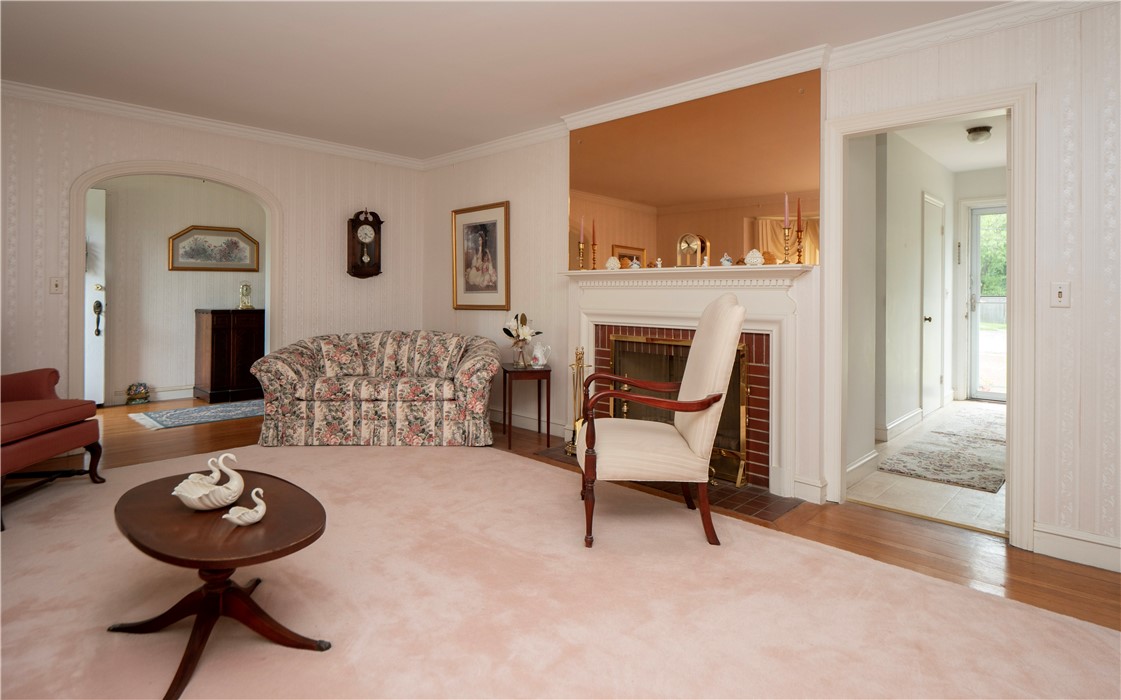 22 Robert Circle