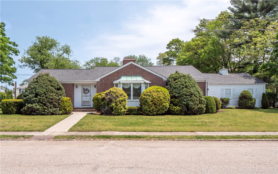22 Robert Circle