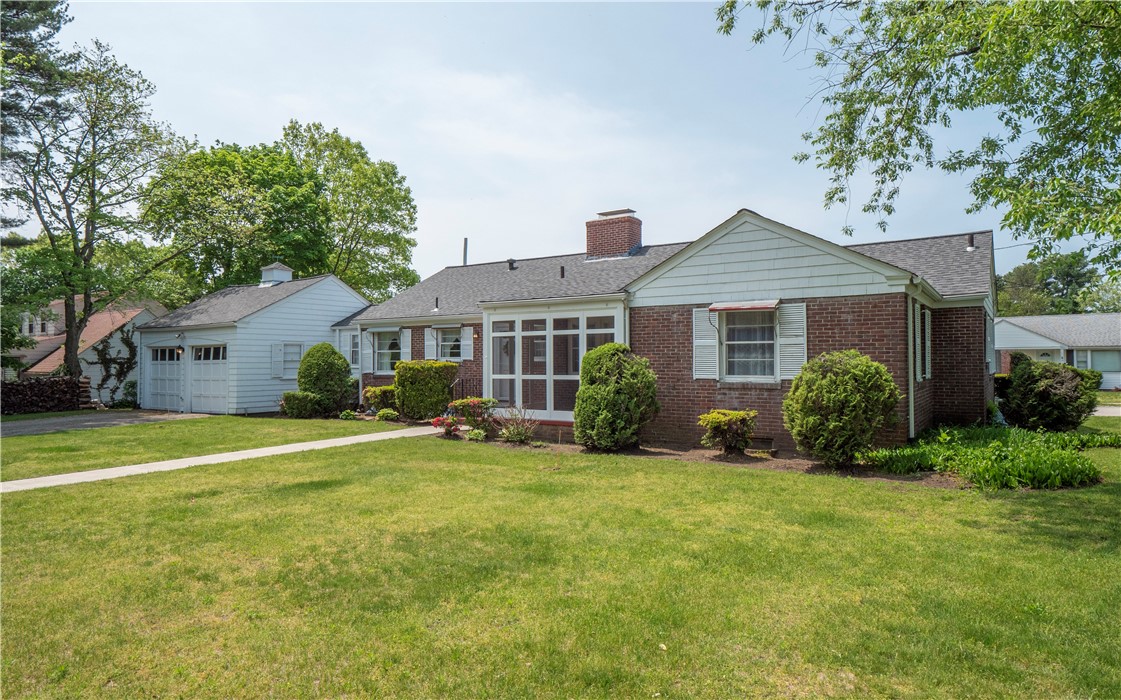 22 Robert Circle
