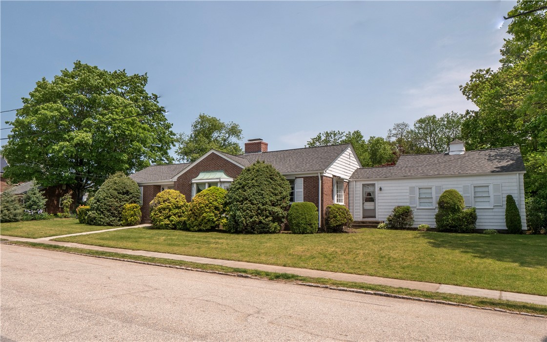 22 Robert Circle