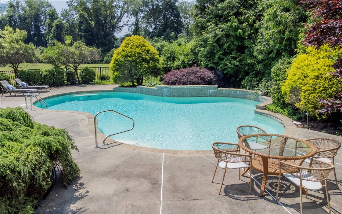 205 Kettle Pond Drive
