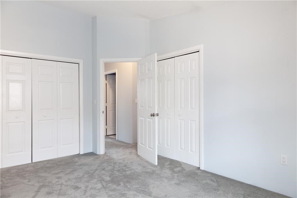 66 Girard Avenue 317
