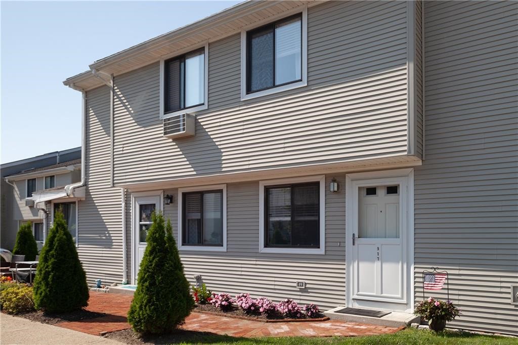 66 Girard Avenue 317