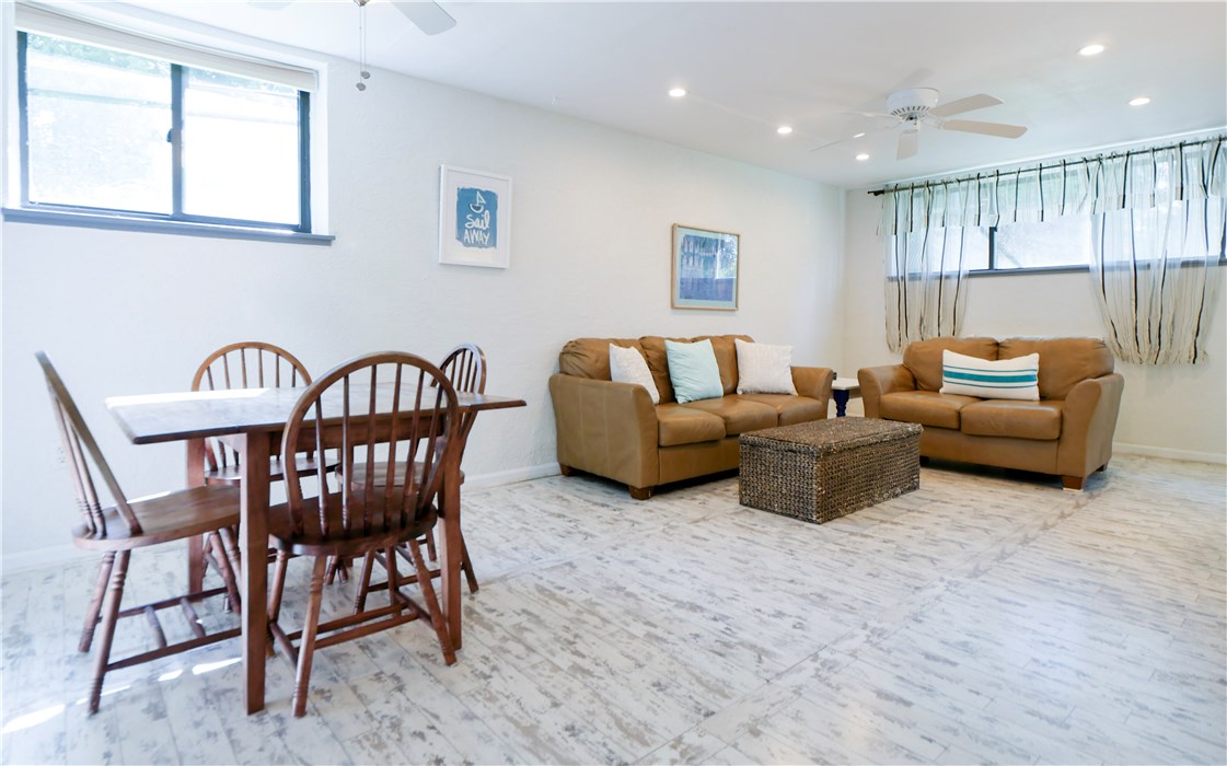 401 Bellevue Avenue 100